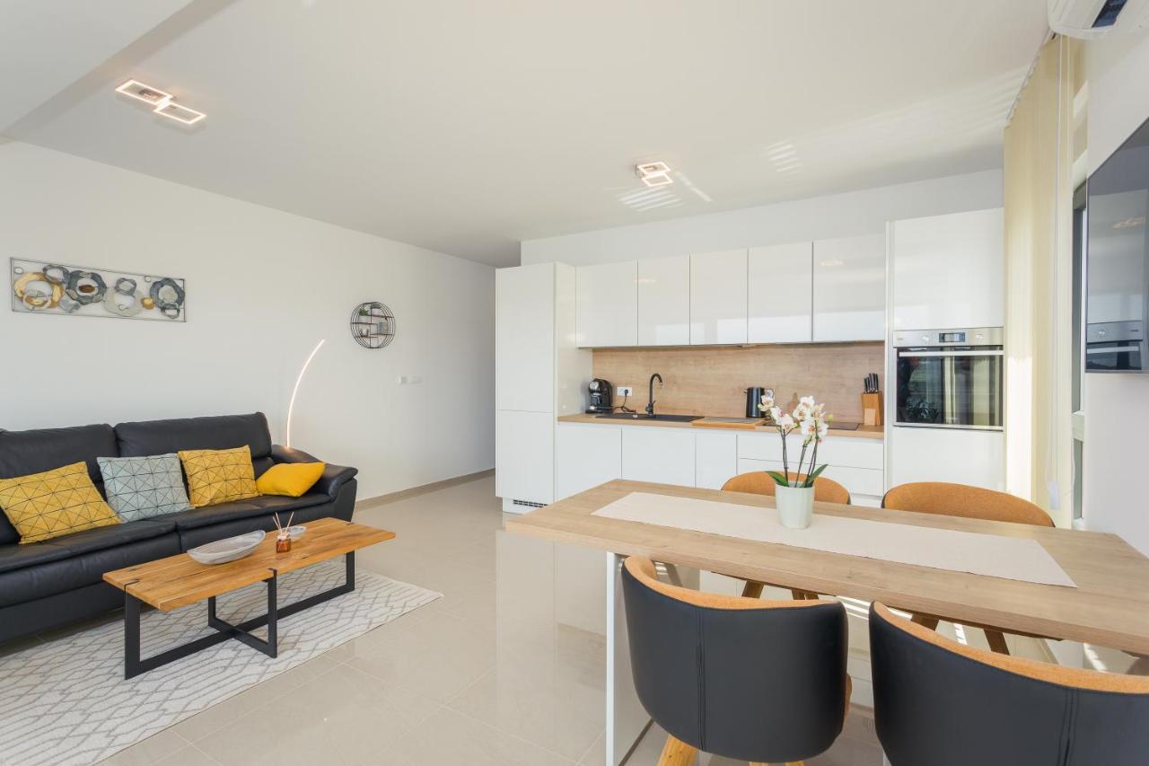 Apartmán Luton Banjole Exteriér fotografie