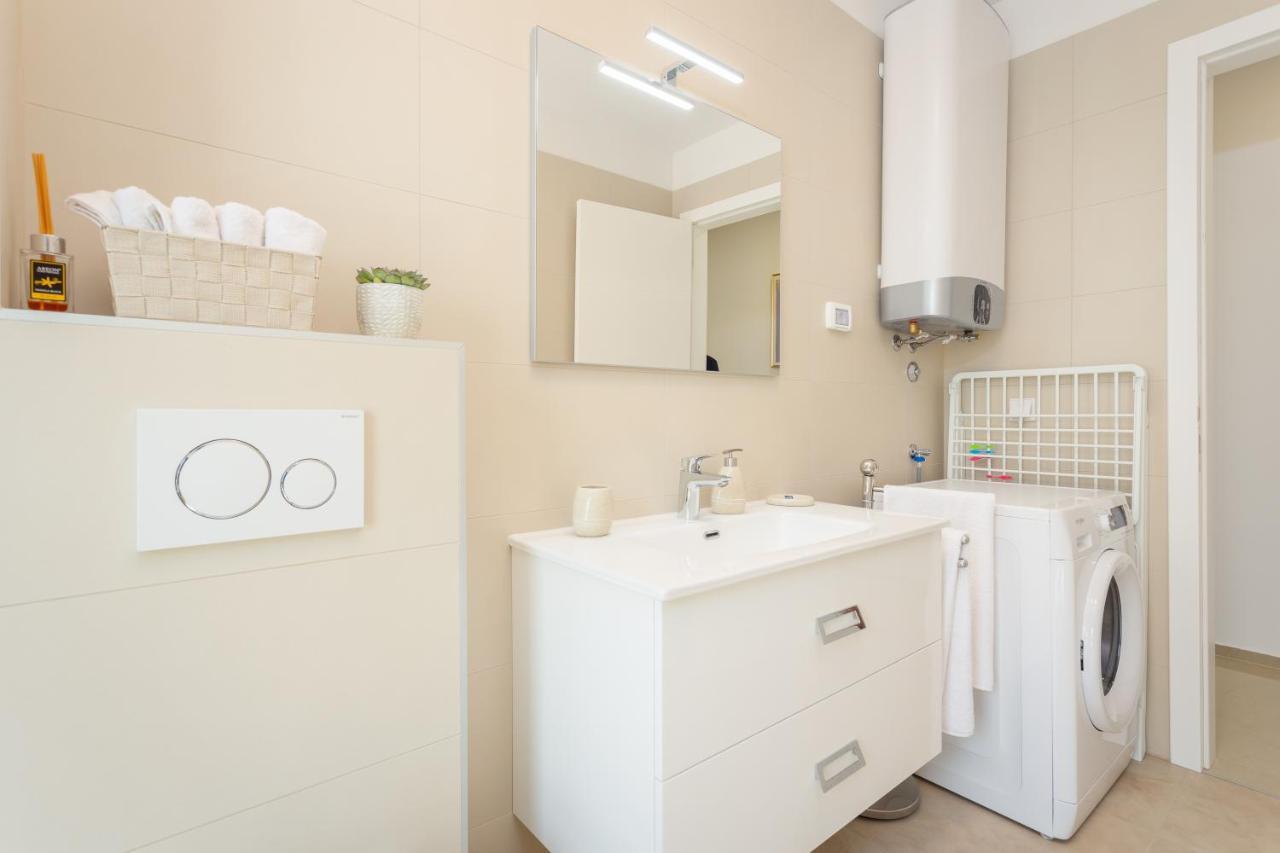 Apartmán Luton Banjole Exteriér fotografie