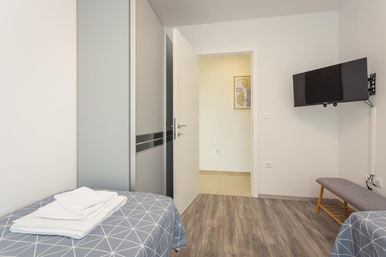 Apartmán Luton Banjole Exteriér fotografie